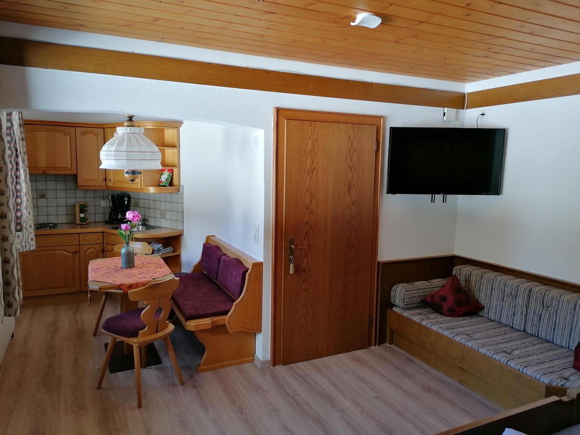 Haus Sprenger Lägenhet Häselgehr Rum bild