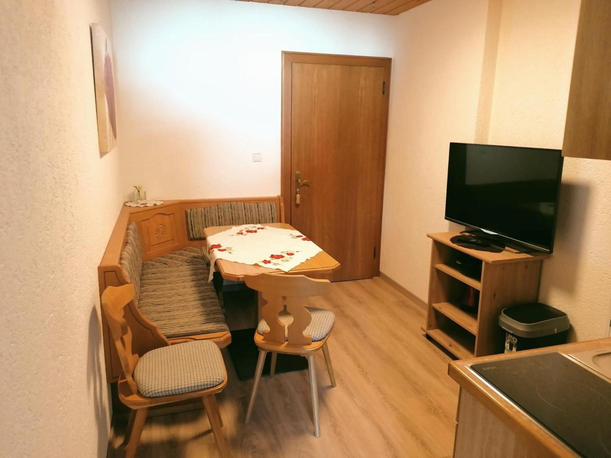 Haus Sprenger Lägenhet Häselgehr Rum bild